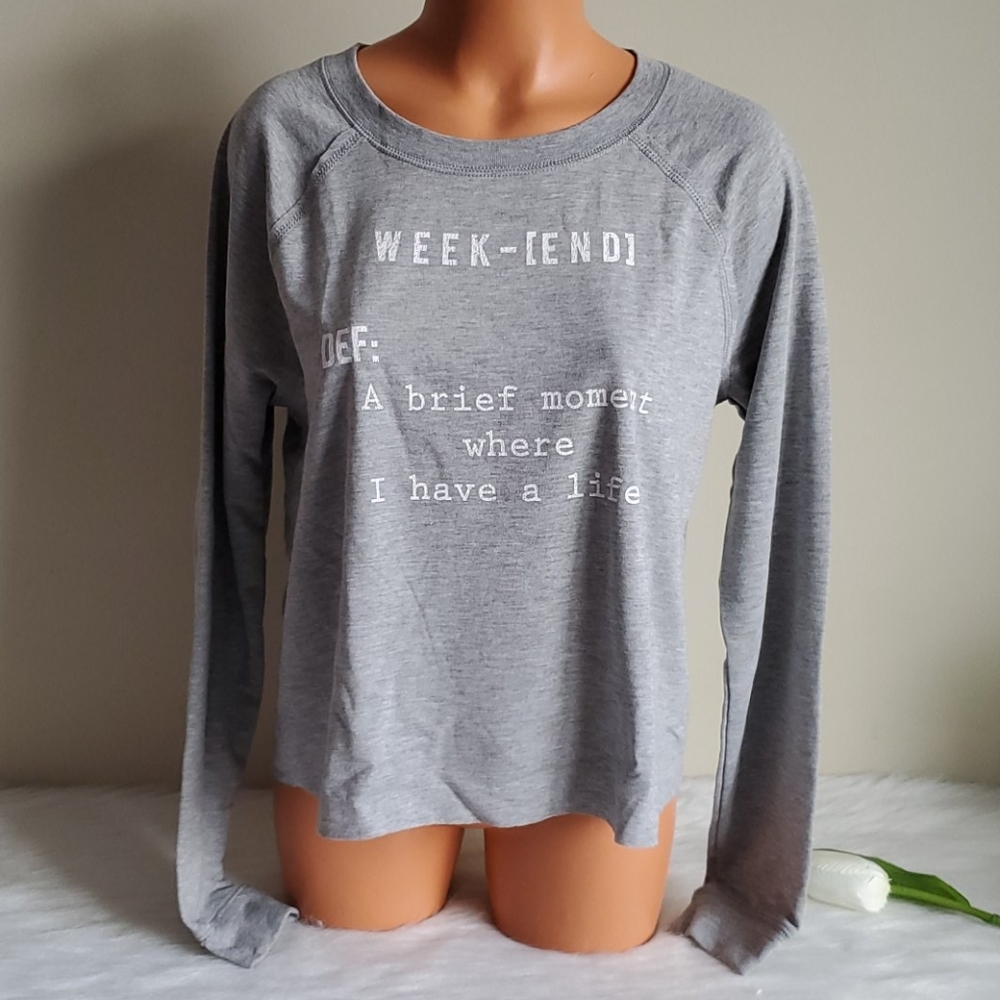 JUNIORS LONG SLEEVE SIZE M - Picture 1 of 3